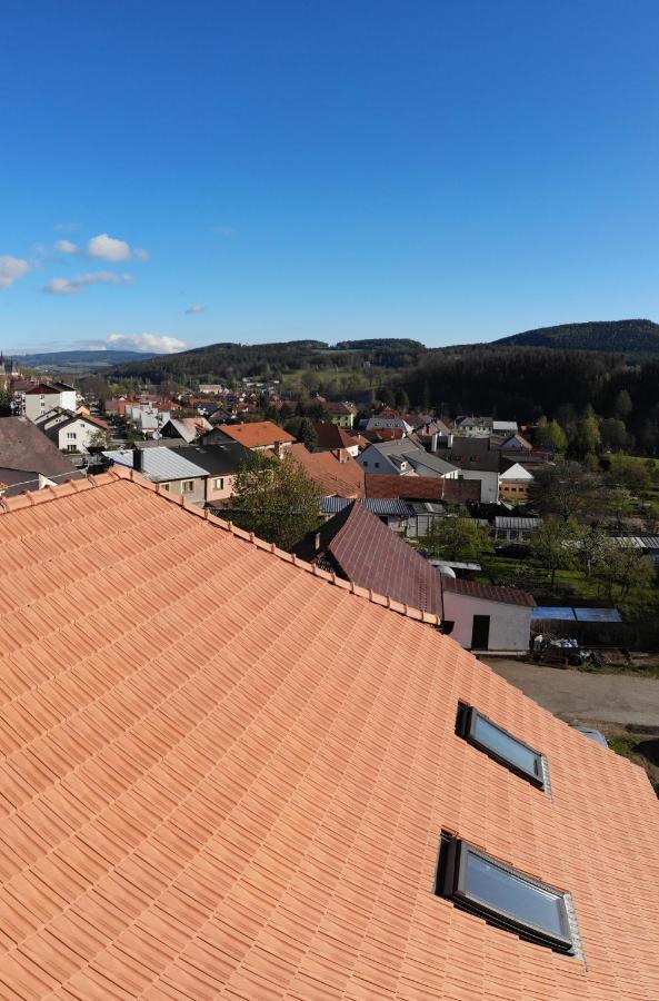 U Mikesu Lägenhet Vyšší Brod Exteriör bild